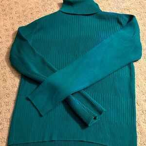 Caslon woman’s sweater